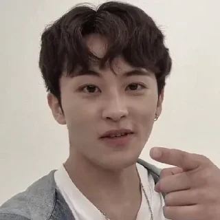 Sticker from — mark lee ˖࣪ ·﹆ @gicelyra