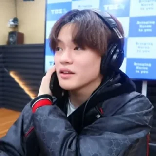 Sticker from — zhong chenle ˖࣪ ·﹆ @gicelyra