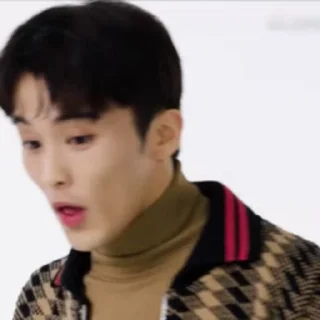 Sticker from @LeeMinhyungo by @towebmbot