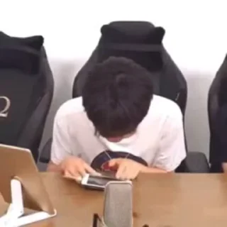 🎈 emoji @LeeMinhyungo by @towebmbot Telegram sticker 8 of 50