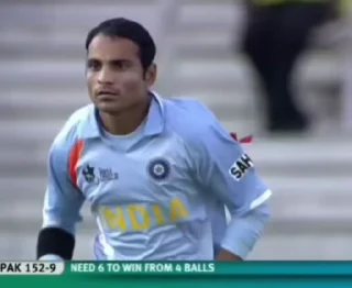 Sticker from MS Dhoni - @Prab7at
