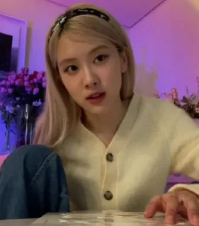 🤨 emoji Rose Blackpink Telegram sticker 5 of 29