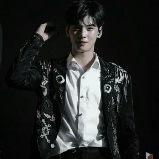 🎥 emoji Eunwoodark2byQuotekorea Telegram sticker 7 of 42