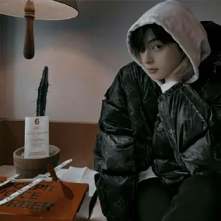 🎥 emoji Eunwoodark2byQuotekorea Telegram sticker 21 of 42