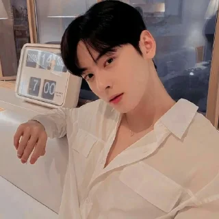 🎥 emoji Eunwoodark2byQuotekorea Telegram sticker 6 of 42