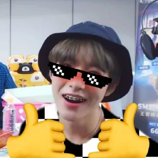 😍 emoji Juan Telegram sticker 10 of 16