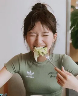 🧚‍♀ emoji Zhao Lusi Telegram sticker 23 of 31