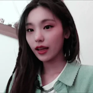 Sticker from Yeji [ @jiewoostore ]
