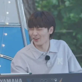 🧃 emoji 𝐘ang 𝐉eongin :: @skz_stickers Telegram sticker 14 of 32