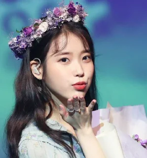 ❤ emoji IU Telegram sticker 15 of 42