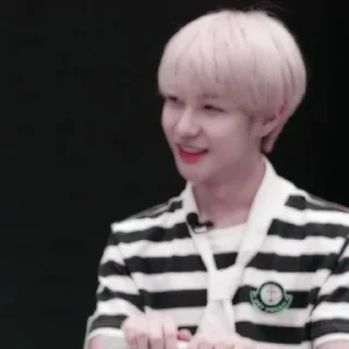 Sticker from huang renjun @stickernct