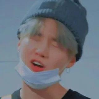 Sticker from suga [ @viochxrr ]