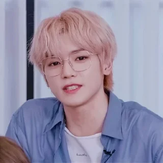 🦅 emoji taeyong Telegram sticker 7 of 25