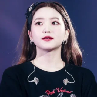 Sticker from ᨳ᭬⁢⁢ biyáv as yeri 、@delusikarya