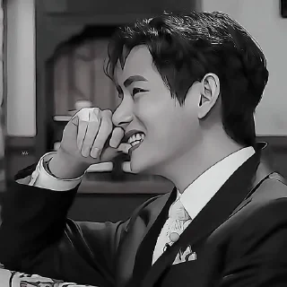 Sticker from ☆ tae.bnw — @jeonvo.cøm
