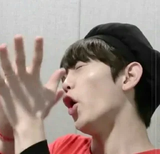 🤍 emoji Stiker mashiho Telegram sticker 5 of 15