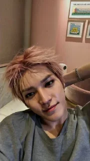 🦅 emoji taeyong Telegram sticker 22 of 25
