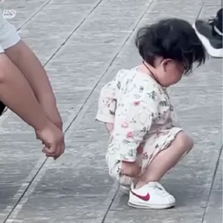 🥰 emoji 🍳摇一摇小肉包🥰 @yaoyiyaoxiaokeai Telegram sticker 14 of 50