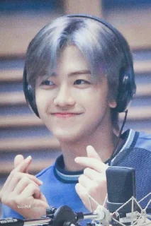 💚 emoji Pacar Nya Nana - @Ayu_Dlwlrma Telegram sticker 8 of 17