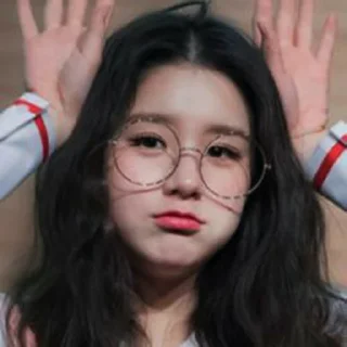 🔏 emoji Jeon Heejin · @liachy Telegram sticker 12 of 42