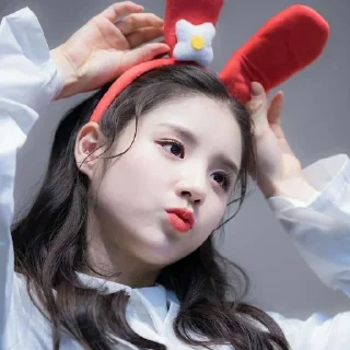 🔏 emoji Jeon Heejin · @liachy Telegram sticker 13 of 42