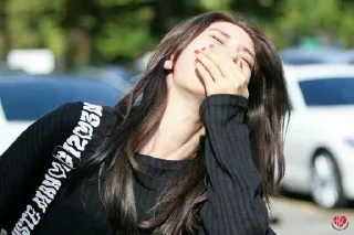 🤭 emoji Somi Telegram sticker 23 of 49