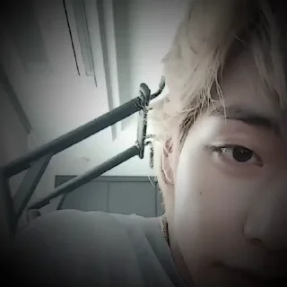 Sticker from TAEHYUNG BY : [ @tuanambar ]
