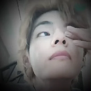 Sticker from TAEHYUNG BY : [ @tuanambar ]