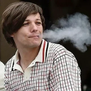 Sticker from Louis Tomlinson @stickersmania2