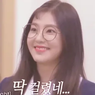 Sticker from 🍒 IRENE ❜❜ ҂ @SLOWCLY ҂