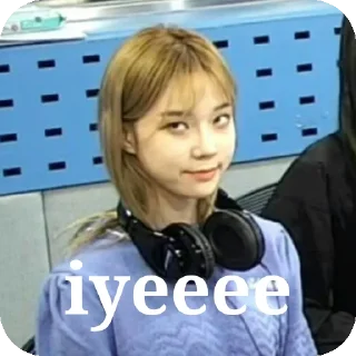 🧥 emoji punya mora Telegram sticker 4 of 28