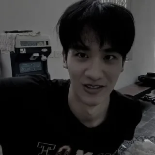 🎧 emoji Tay Tawan ; @thaienthuhelp Telegram sticker 13 of 29