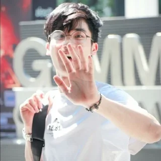 🦈 emoji tay tawan @sarangleoo Telegram sticker 12 of 45