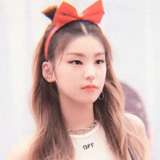 🍬 emoji hwang yeji | @O93INC Telegram sticker 11 of 50
