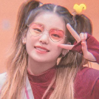 🍬 emoji hwang yeji | @O93INC Telegram sticker 16 of 50
