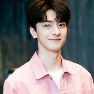 ☺️ emoji Lin Yi Telegram sticker 24 of 40