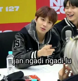 🥰 emoji Meme all kpop by ; @gthutmpe Telegram sticker 20 of 58