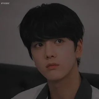 Sticker from Younghoon [ @viochxrr ]