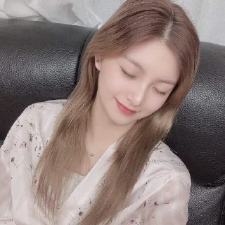 🤍 emoji Yiren Telegram sticker 9 of 11