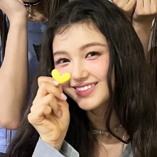 💌 emoji ࣪ ֪ 𖥻 @newjeanssticker ᧔⑅᧓ Telegram sticker 5 of 25