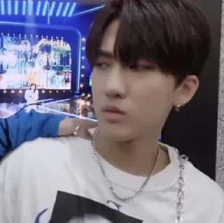 🫂 emoji — SKZ MEME @skztikel Telegram sticker 18 of 65