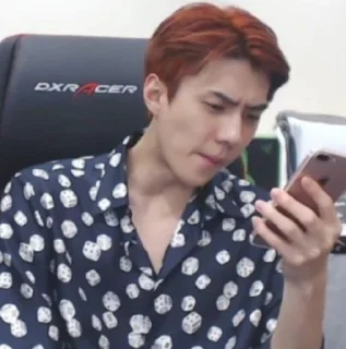 👍 emoji Sehun Telegram sticker 12 of 31