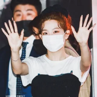 Sticker from seulpiy - @PIYYARRYJIN