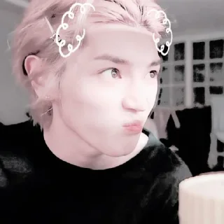 Sticker from :¨·.·¨:  TAEYONG @CASTLEHELP