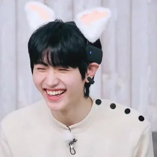 🧊 emoji ꜆꜄꜆ ⌕ @crybier park sunghoon  ོ Telegram sticker 13 of 100