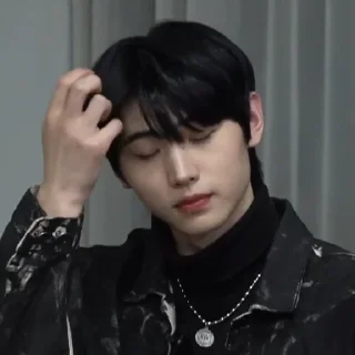 🧊 emoji ꜆꜄꜆ ⌕ @crybier park sunghoon  ོ Telegram sticker 24 of 100