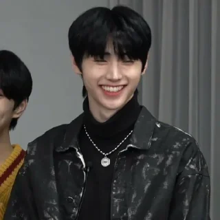 🧊 emoji ꜆꜄꜆ ⌕ @crybier park sunghoon  ོ Telegram sticker 22 of 100