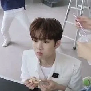 🎡 emoji Stiker Junkyu Telegram sticker 9 of 15