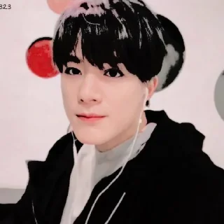 Sticker from 「 LEE JENO / @stickerjeno 」 ❐┊