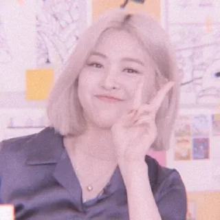 Sticker from Shin Ryujin (@xaaturns)